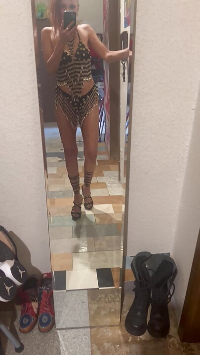 Would you take me with you to the club?