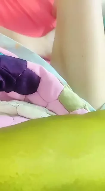 Ahmoi smooth legs & feet