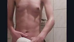 18-year-old wife's showera super sexy girl