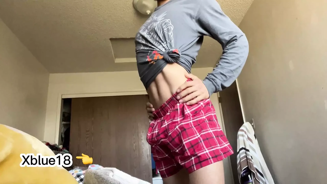 I’m modeling with sexy clothes before fucking with my boyfriend