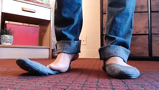 Toe Wiggles Dipping Ballet Flats Dirty