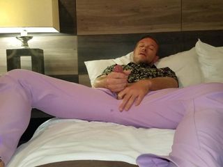Fiul vitreg se masturbează în vacanță în Las Vegas (previzualizare)