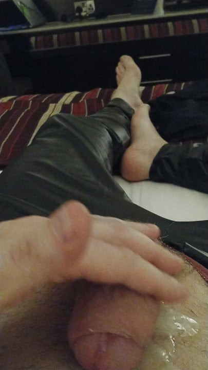 cumming panties leggings crossdresser