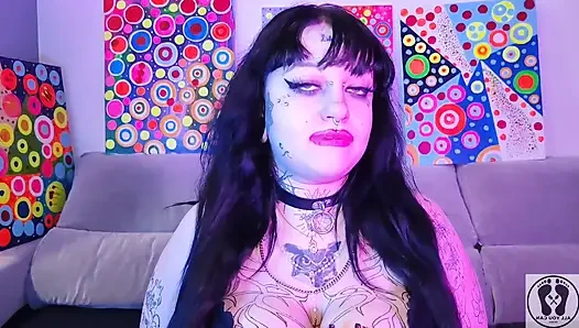 Нос-фетиш DeedeeLove Готическая девушка-красотка