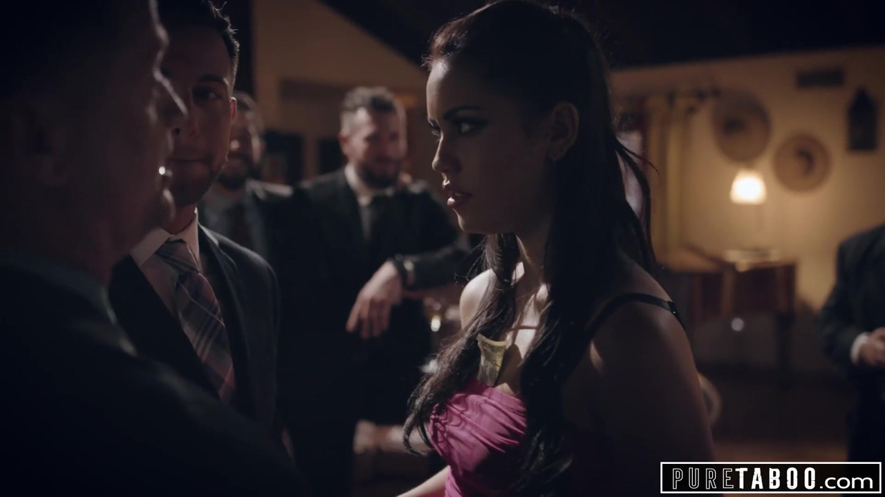 純粋なタブー痴女がビジネスマンに屈辱-公共ファック