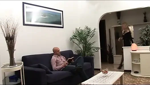 Erwachsenes paar großen schwanz lutscht muschi ficken