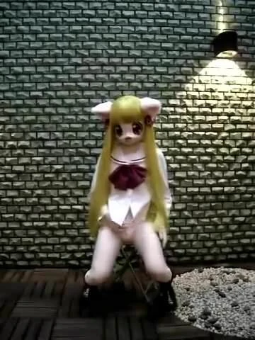 kigurumi masturbating her dick
