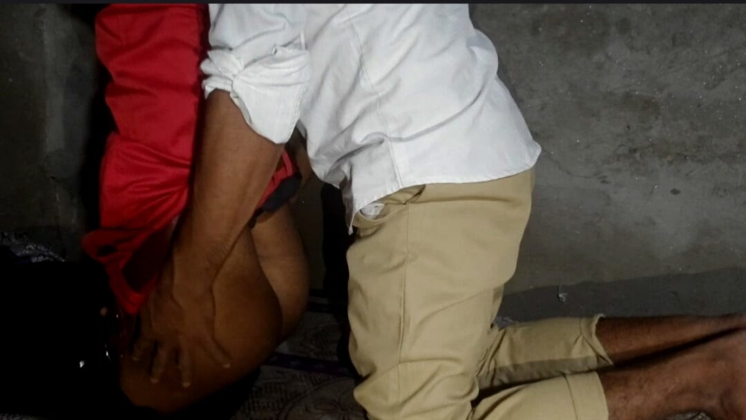 Đụ mông Desi nóng bỏng với thằng con trai có con cặc to 🍆cặc bự thằng con trai nóng bỏng