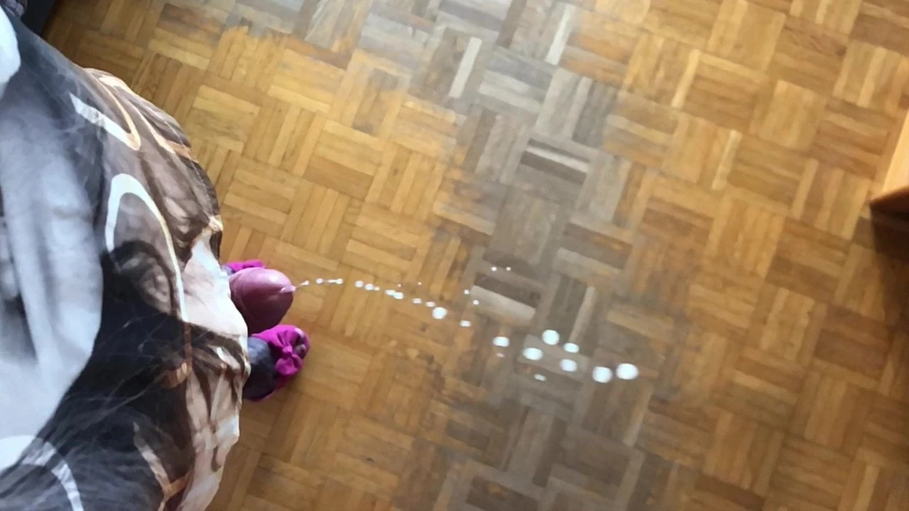 Slow motion cumshot