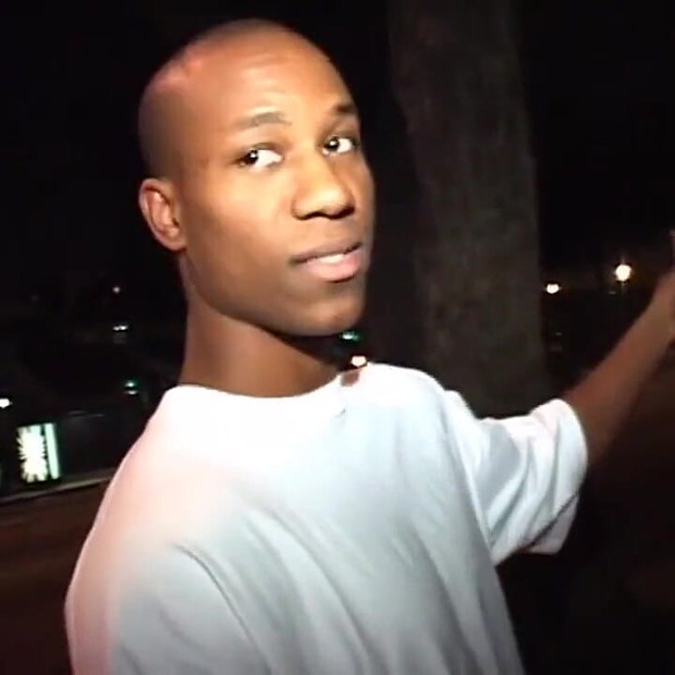 Fekete a feketén... Puncibaszás nagy fekete fasszal szopás