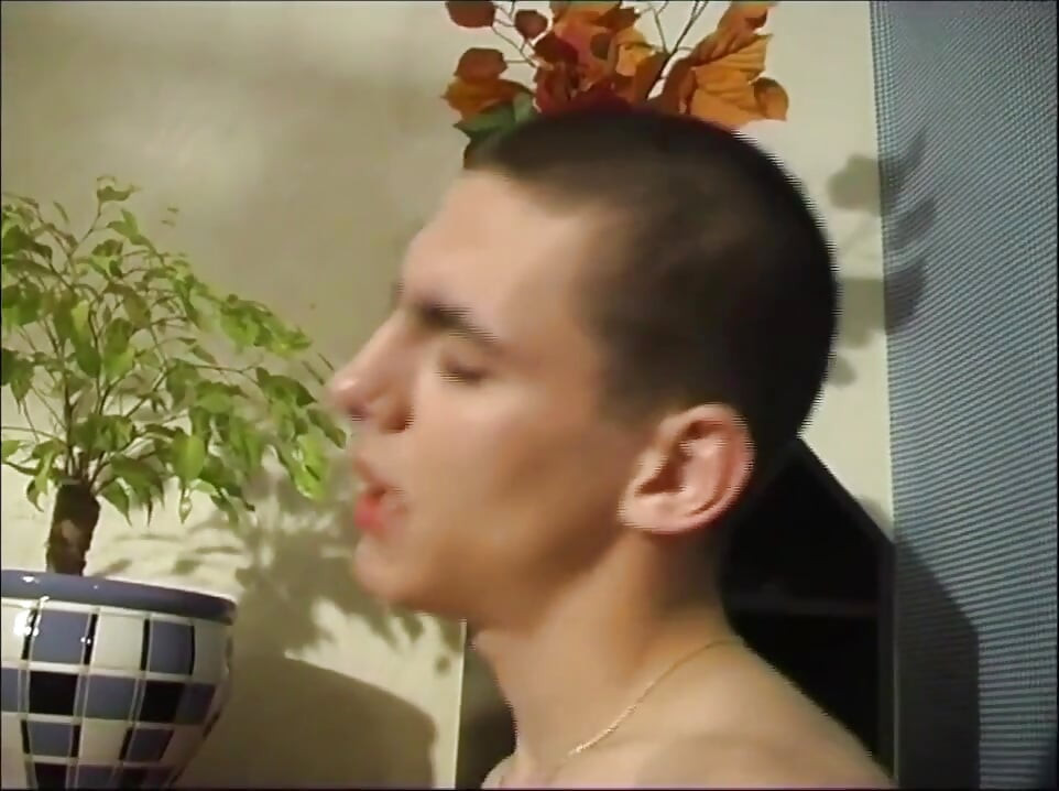 Street Boy in Solo Fun with Fat Dildo