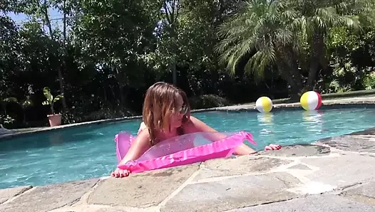 Genç jonni hennessy kızıl saçlı sürtük amını açıyor