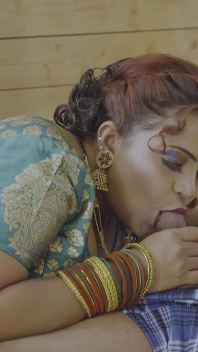 A SEXY ELDER BROTHER'S WIFE WANTS TO MASSAGE HER BODY WITH HER DEBORJI, HARDCORE BHABI SEX | Clip 1