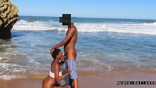 Strand-blowjob