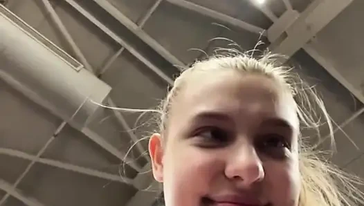 Hard fucking in gym with jucielussie