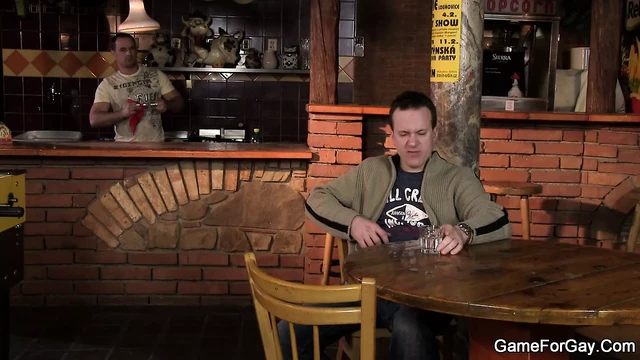 Big-cocked gay seduces straight barkeeper