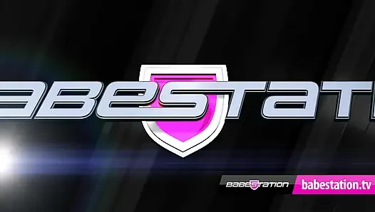 Babestation - İngiliz kızıl saçlı Jasmine James'in yıllar sonra ilk sahnesi