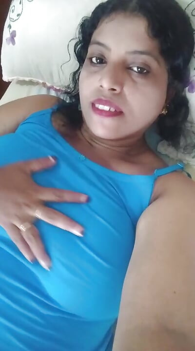 Aunty playing