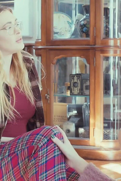 River Lynn Tahu Apa Yang Ibu Tiri Lindsay Sukakan