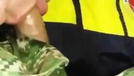 Soldier feeds a chav a load