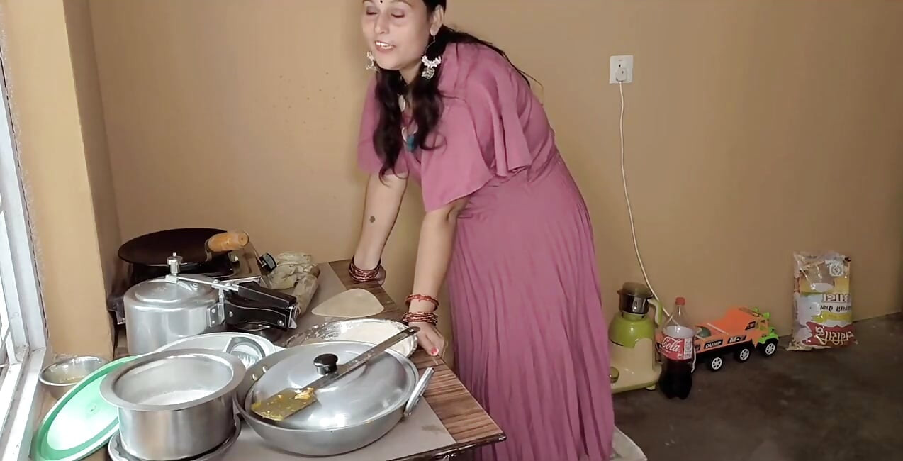 Hot Lady Sucking Dick Moaning Loudly Fuck in Kitchen Too Much Hard