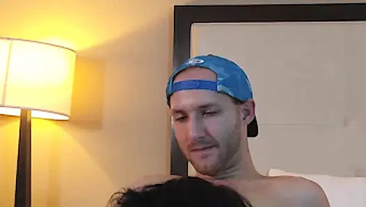 Süper seksi minyon dövmeli genç kız yarak emiyor - derleme 3