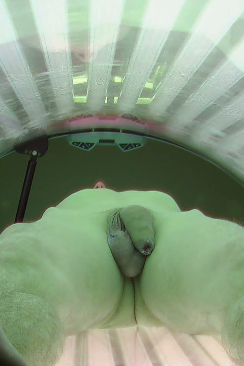 Czech Gay Solarium 38 Ripped Twink's Private Show