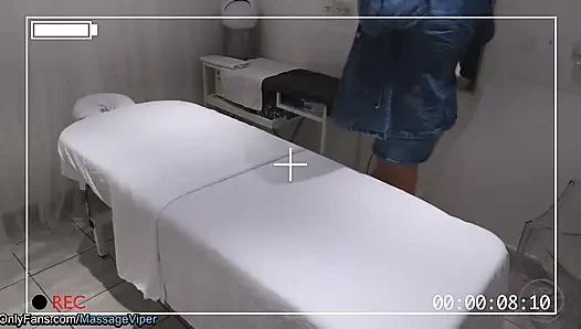 Sexy Female Massage Client Flashing Her Pussy to the Therapist