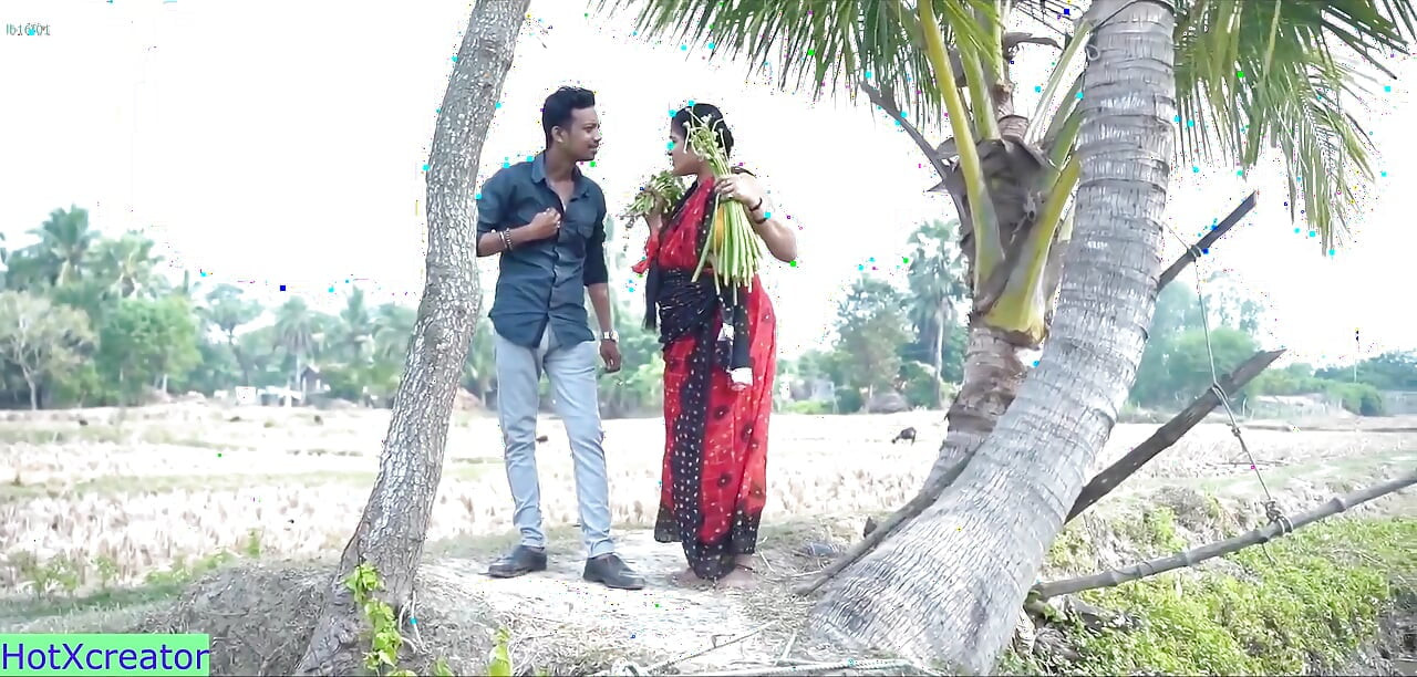 Indian Village Bhabhi Hardcore Sex with Naughty Village Boy! with Clear Audio