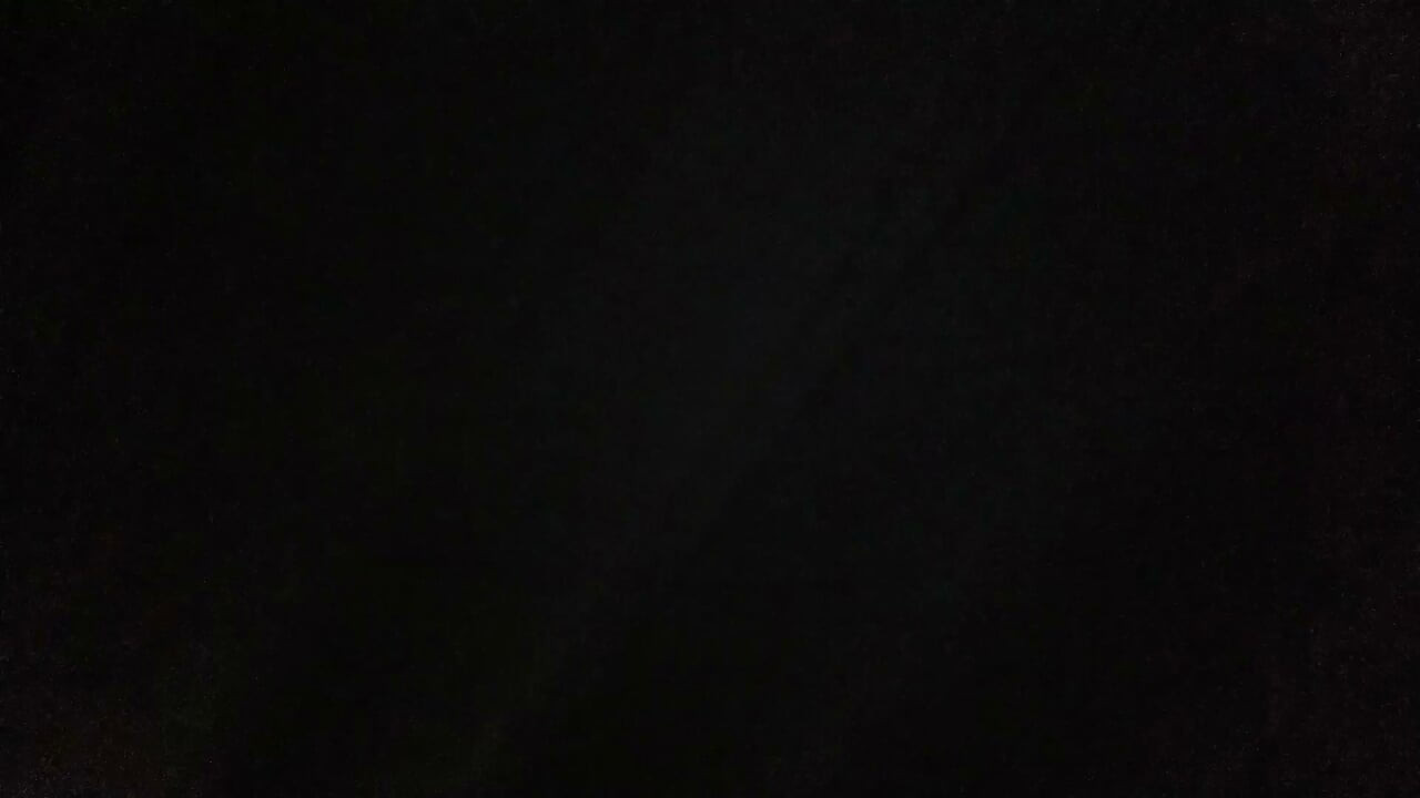 Жёстко выебал киску горячей жены в отеле, потом её куколд тоже её выебал и попробовал мою сперму