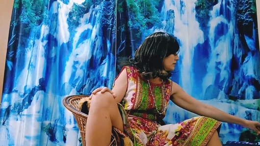 Tante seksi ini suka dientot habis-habisan sampai dalam banget