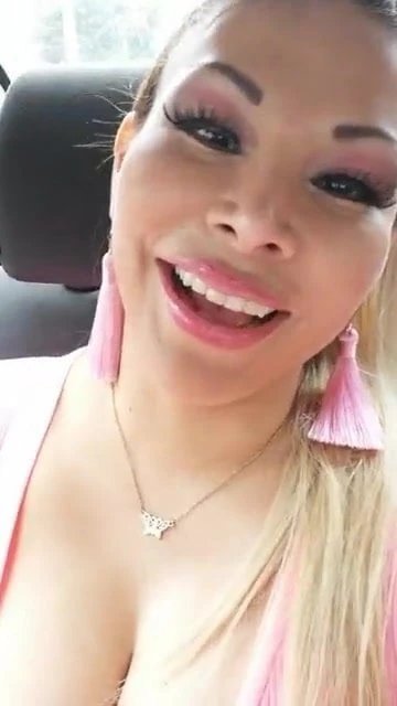 Mirella mendez 3ft