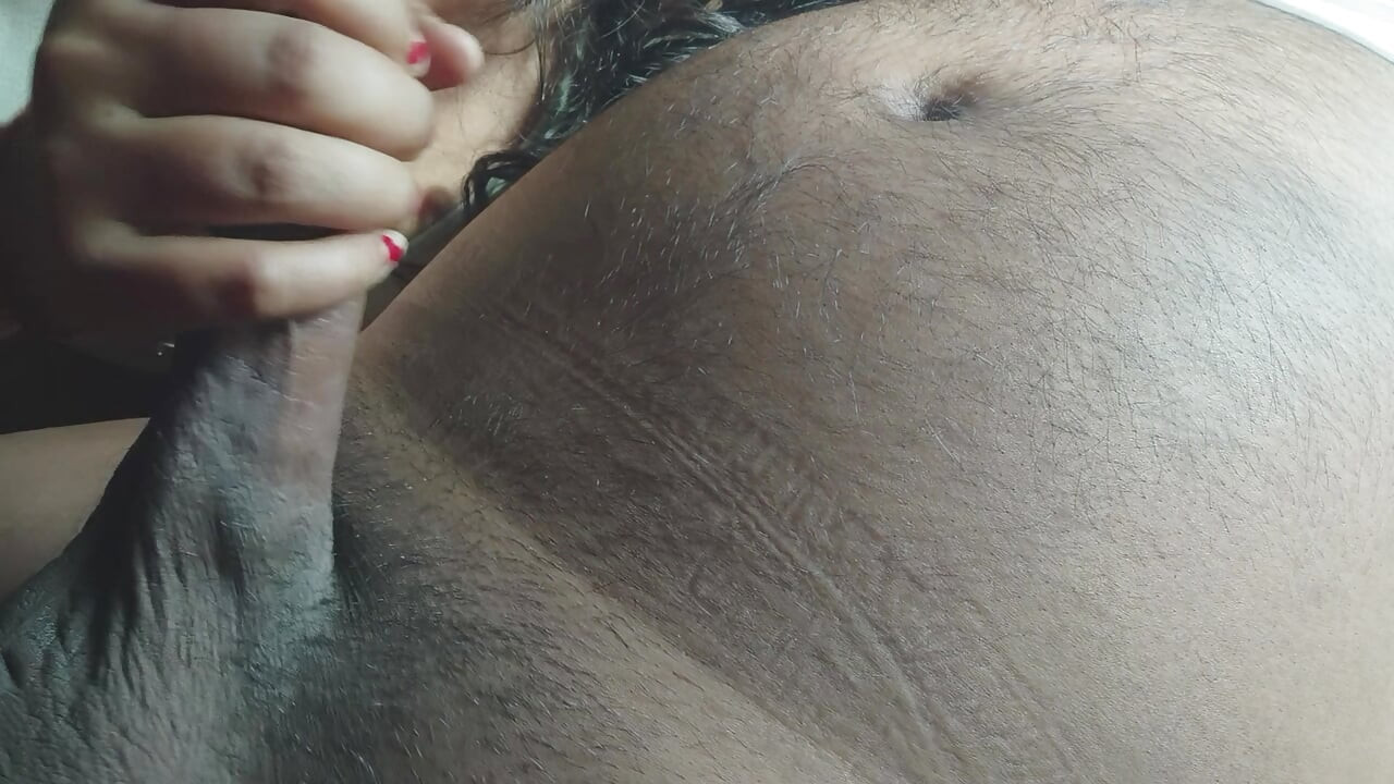 Penis Handjob kotona tyttöystäväni angelmonan kanssa