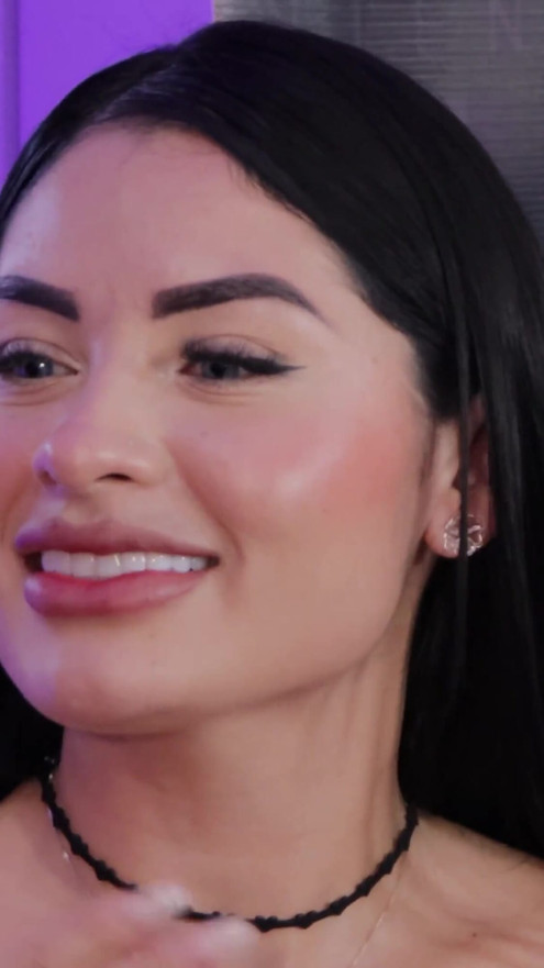 Alejandra Palacios confesses, she will leave nothing to the imagination! | Clip 2
