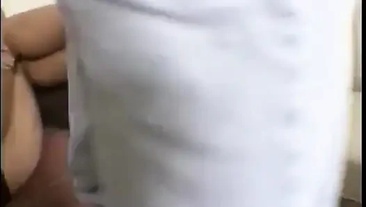 Stud loves licking brunette hottie's feet before she sucks him