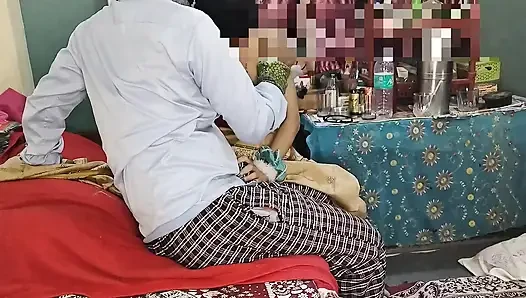 Schwägerin rief schwager und lutschte seinen Penis
