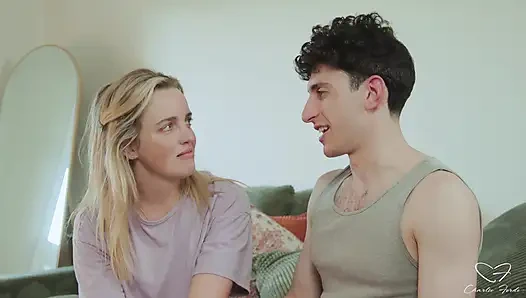 Интервью: Каникулы с участием Чарли Форд, Ник Штрихс