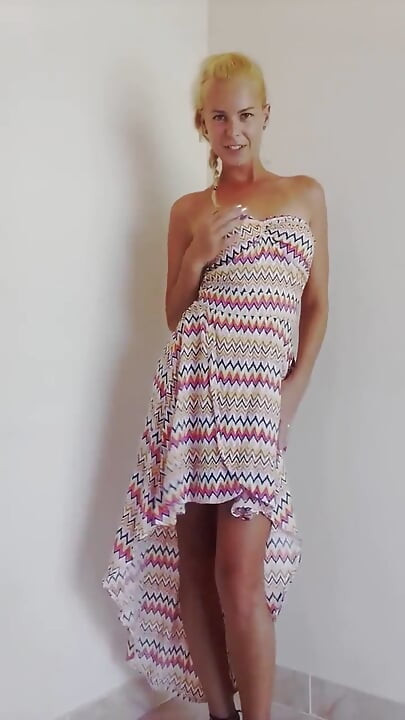 Seductive Strip off, Squirting Standing