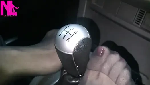 Реввинг Ford Focus и ногами его палка сдвига