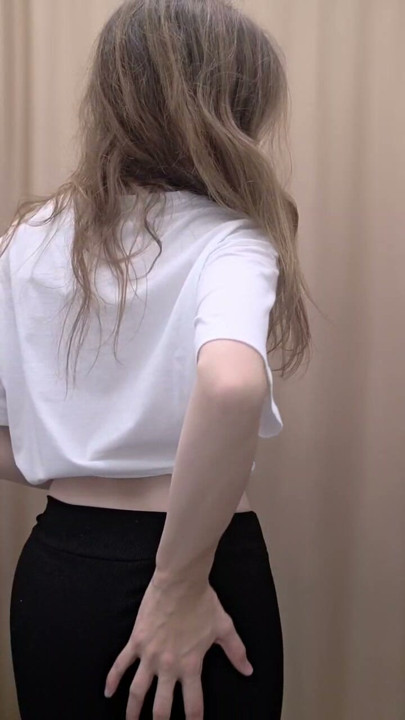 Oh my God, you're going to be amazed by my body! Teases in the locker room!
