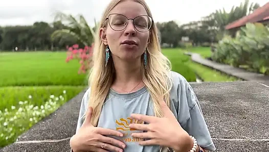 Как Ai подруга может помочь тебе (или сломить тебя)