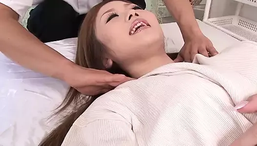 Adolescente china fue a un masaje y tuvo un orgasmo