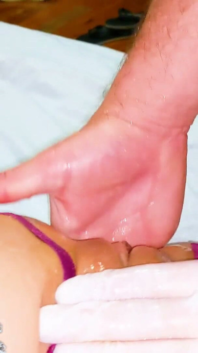 POV: азиатка дрочит пальцами и сквиртит | Подборка | Клип 2