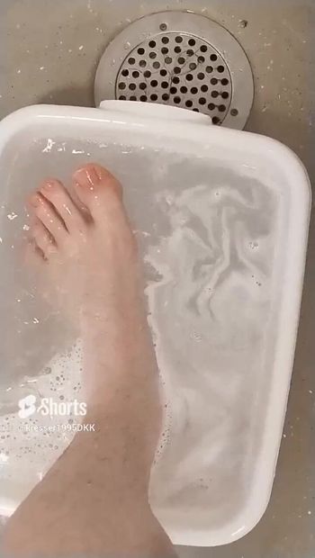 Tắm chân