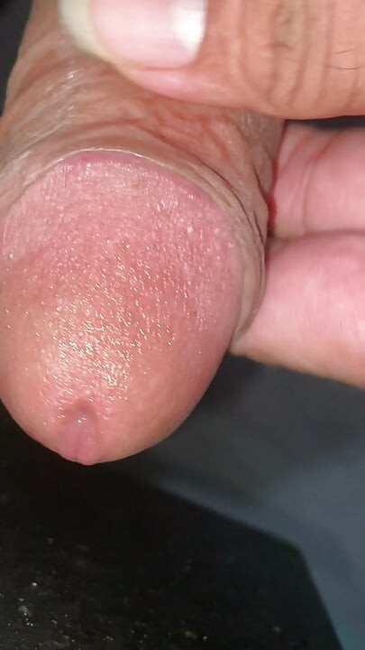 I've got a big cock, I'm horny, I'm looking for someone to suck it, or maybe I'm going to put it in someone's mouth
