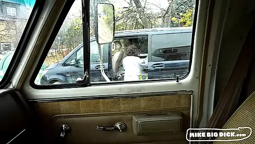 Van Side Hookup (MikeBigDick)