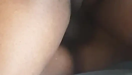 Jan kommt hart in janet und schreit, fick