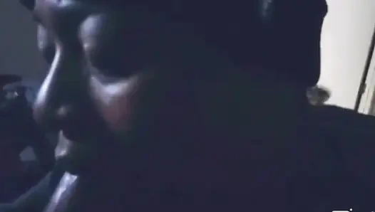 Рот этой сучки чувствует себя так хорошо