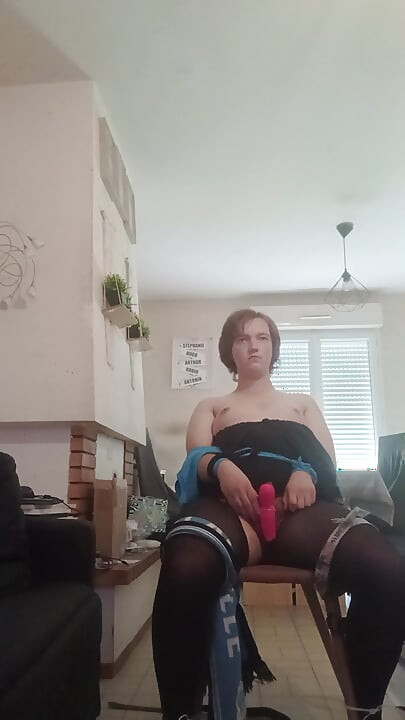 Self bondage, cumshot