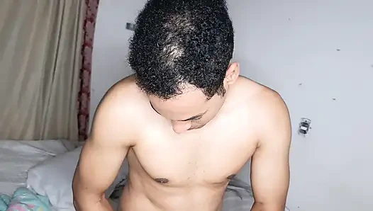 У меня грубый секс с моей покорной мачехой, она делает мне отличный минет, я эякулирую всю мою горячую сперму внутри ее влагалища